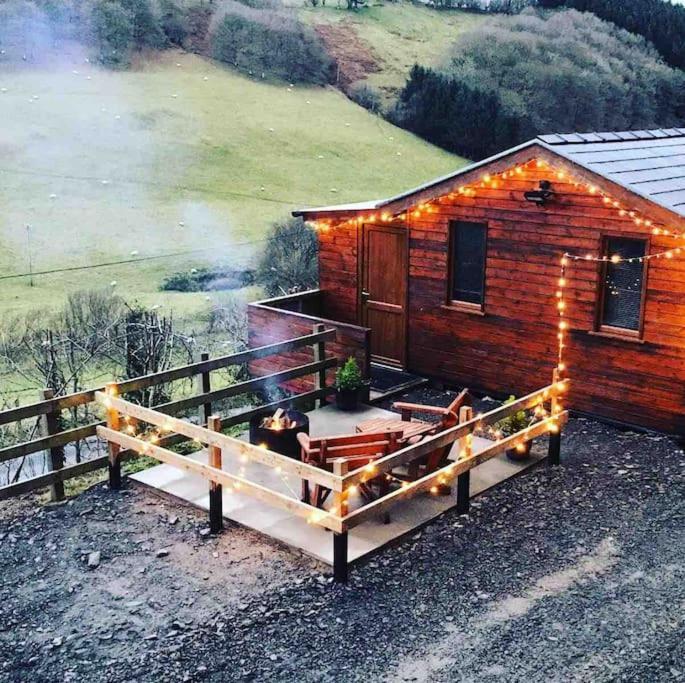 Апартаменты Cabin Pren , Darowen , Махинллет Экстерьер фото